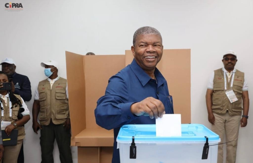 You are currently viewing Voting polls of the previous days point to an easy win for the MPLA party in the upcoming elections in Angola