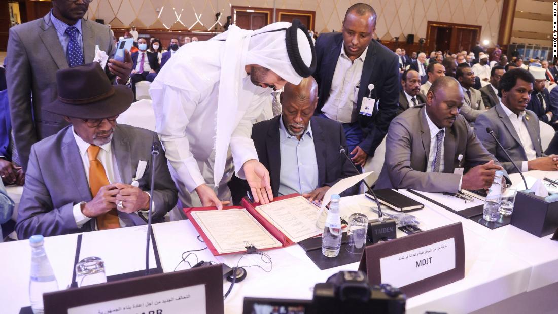 Read more about the article Chad’s military government signs peace agreement with rebel groups in Doha