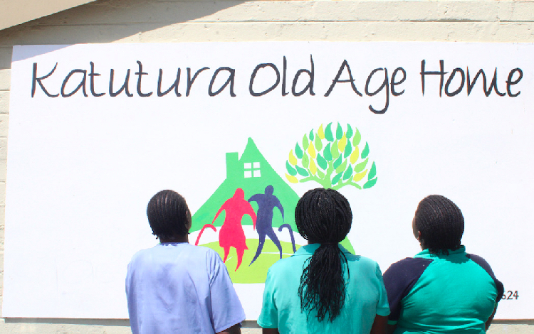 You are currently viewing Old-age home workers unpaid for three months