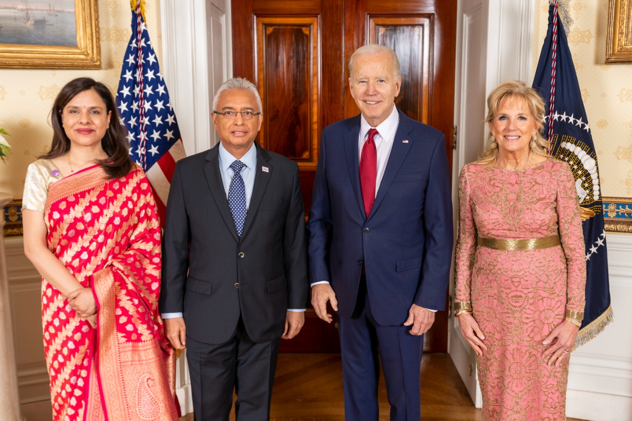 You are currently viewing Rencontre entre le PM Pravind Kumar Jugnauth et le Président Biden à la Maison Blanche