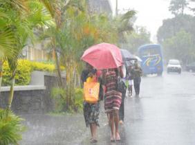 Read more about the article Alerte météo : de fortes pluies s’abattent sur l’île