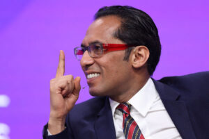 Read more about the article Africa’s Youngest Billionaire, Mo Dewji, Bounces Back After Near-Death Experience | The African Exponent.
