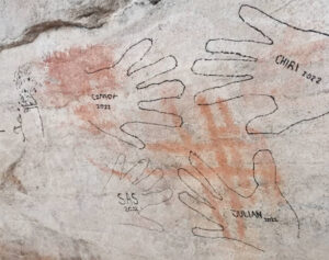 Read more about the article Ancestral San art vandalised – The Namibian