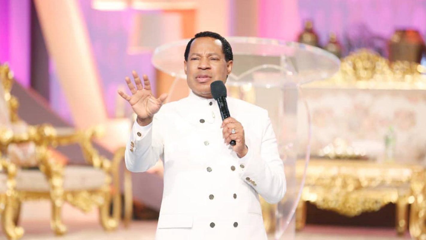 You are currently viewing The biography of Pastor Chris Oyakhilome | The African Exponent.