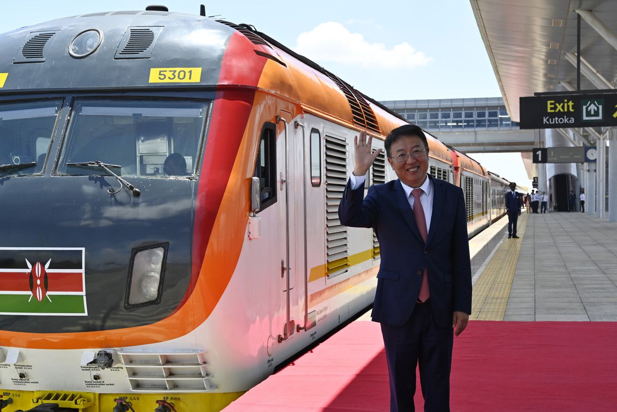 You are currently viewing Kenya Increase Fare on Chinese-Built Train Due to Debt