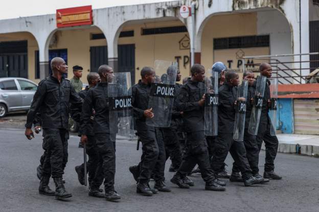 Read more about the article Massive Prison Break in Comoros: Dozens Escape from Moroni Prison